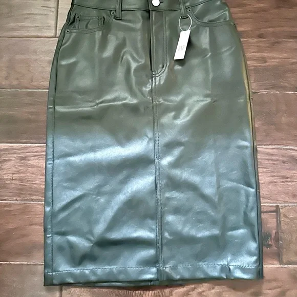 NWT Gap Vegan Leather Midi Skirt - Picture 2 of 4